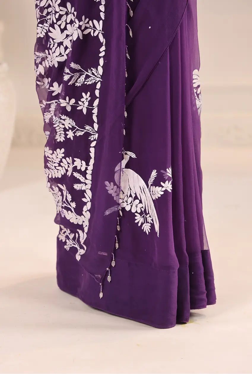 QUEEN’S PEAHEN NECKLACE5